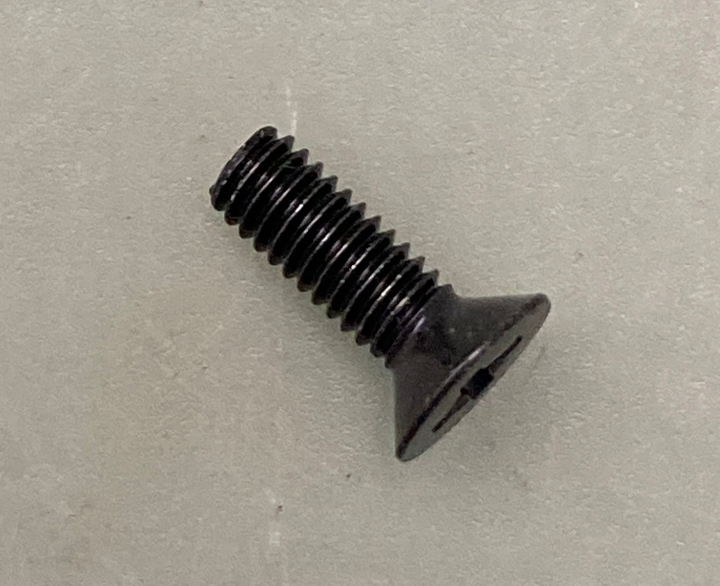 New Genuine Yamaha 98707-04012 Screw, Flat, Head