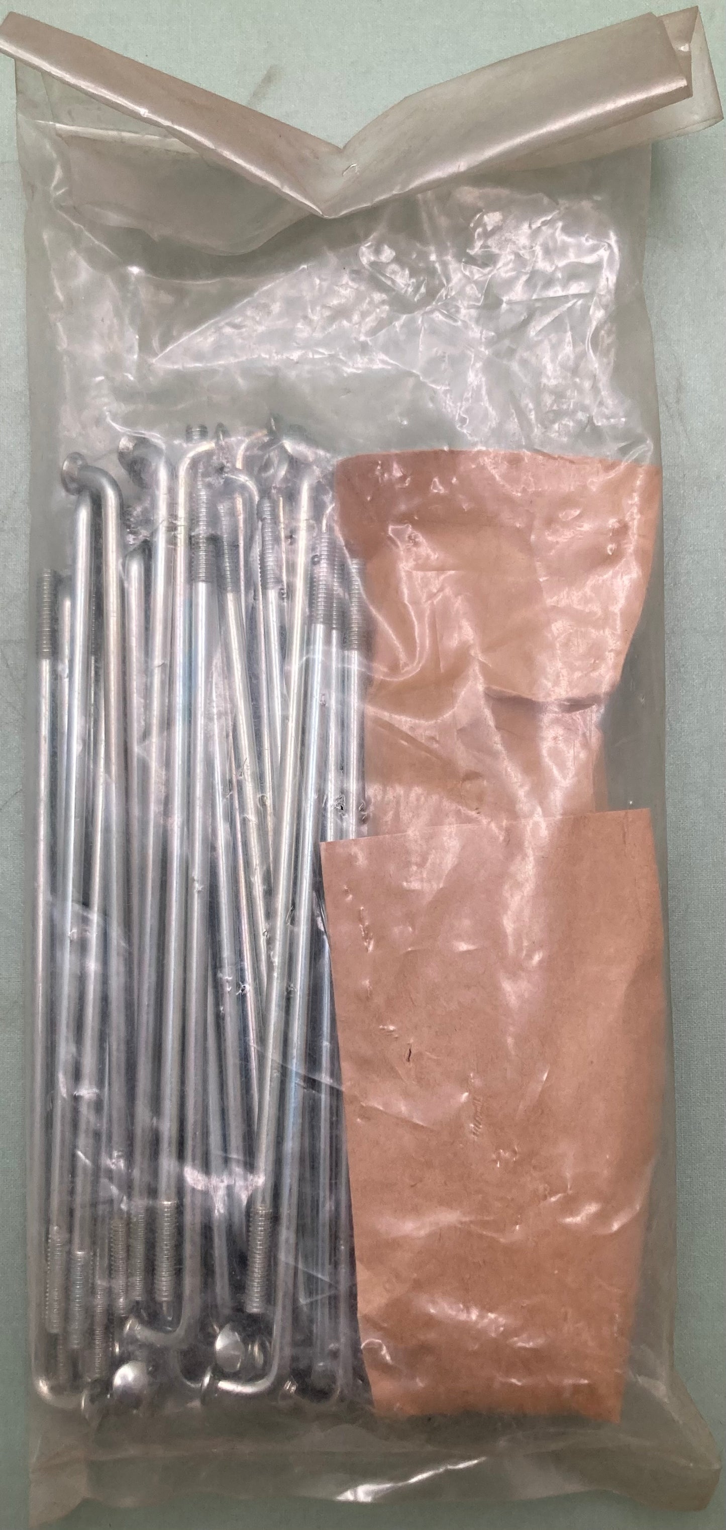 New Genuine Yamaha 2J5-25304-00 Rear Spoke Set, 36 Spokes 36 Nipples