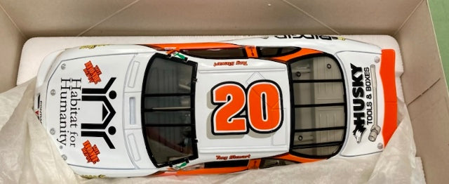 Action 1:24 Tony Stewart #20 Home Depot/Habitat For Humanity 1999 Pontiac New