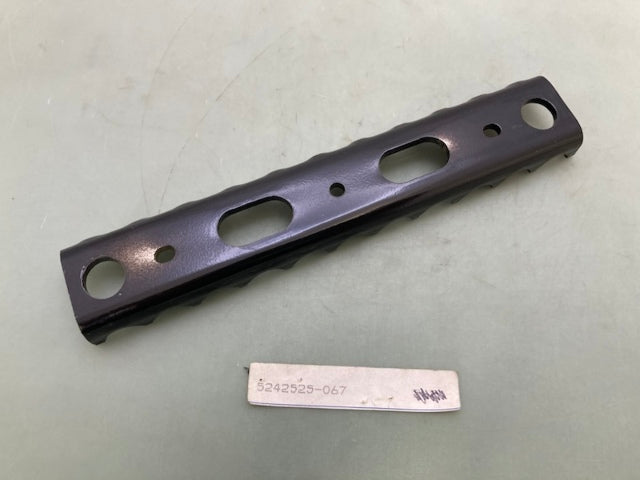 Polaris 5242525-067 Black Heel Cleat Bracket New Replaces