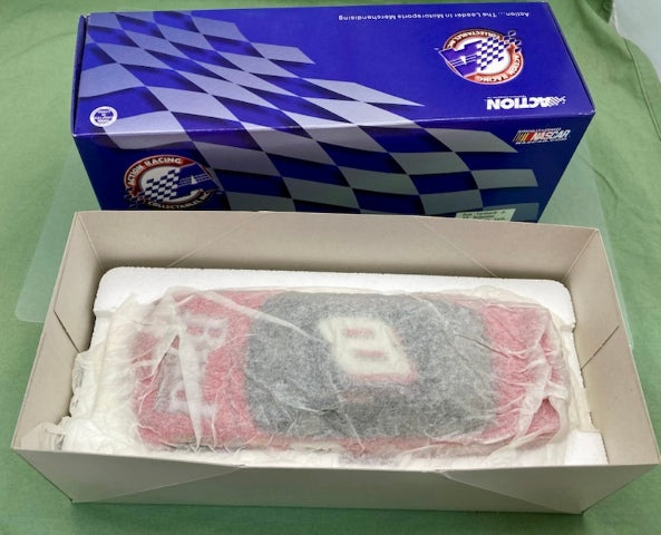 Action 1:24 Dale Earnhardt Jr. #8 Budweiser 1999 Monte Carlo New