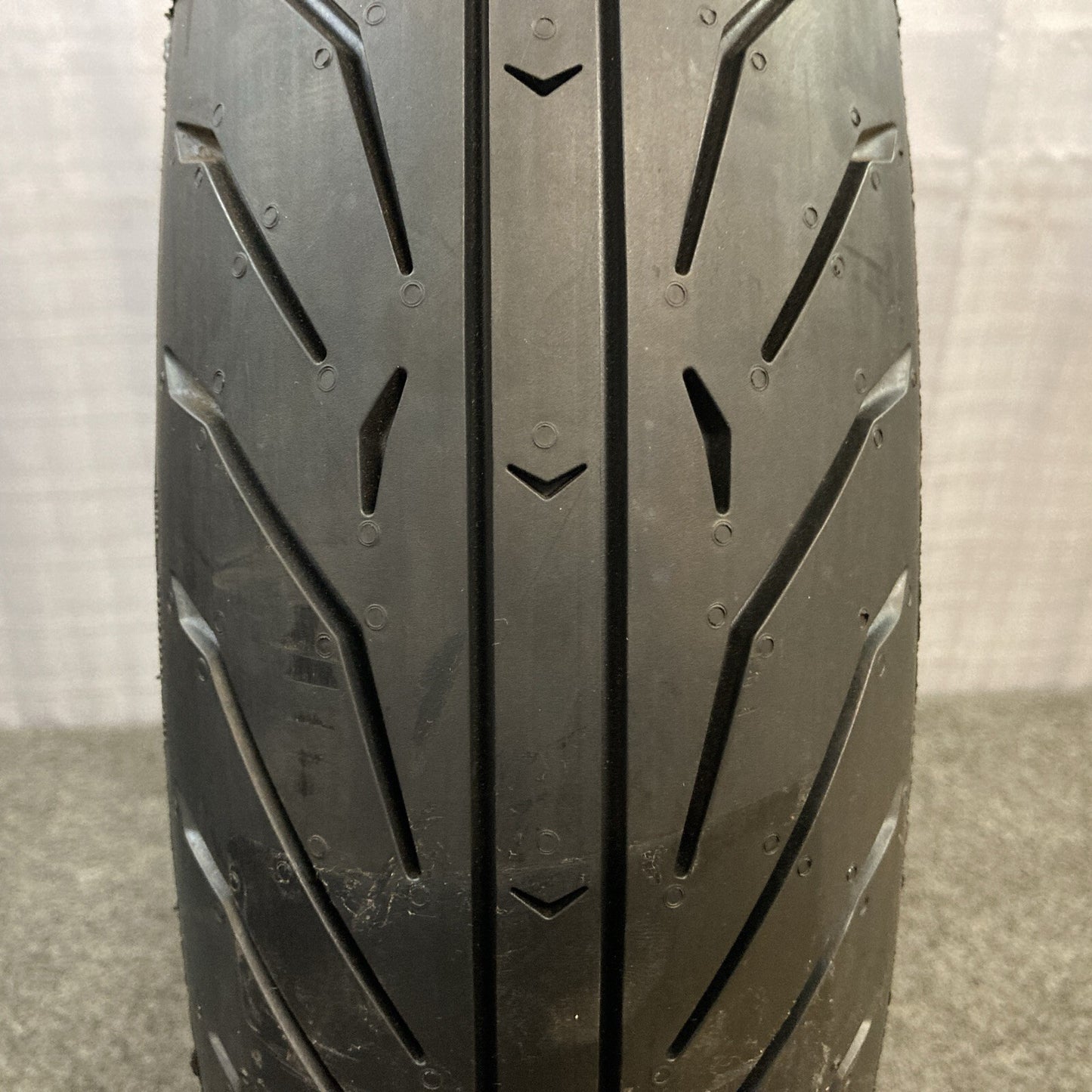NEW GENUINE PIRELLI ANGEL GT II 120/70 ZR17 58W TL FRONT MOTORCYCLE TIRE