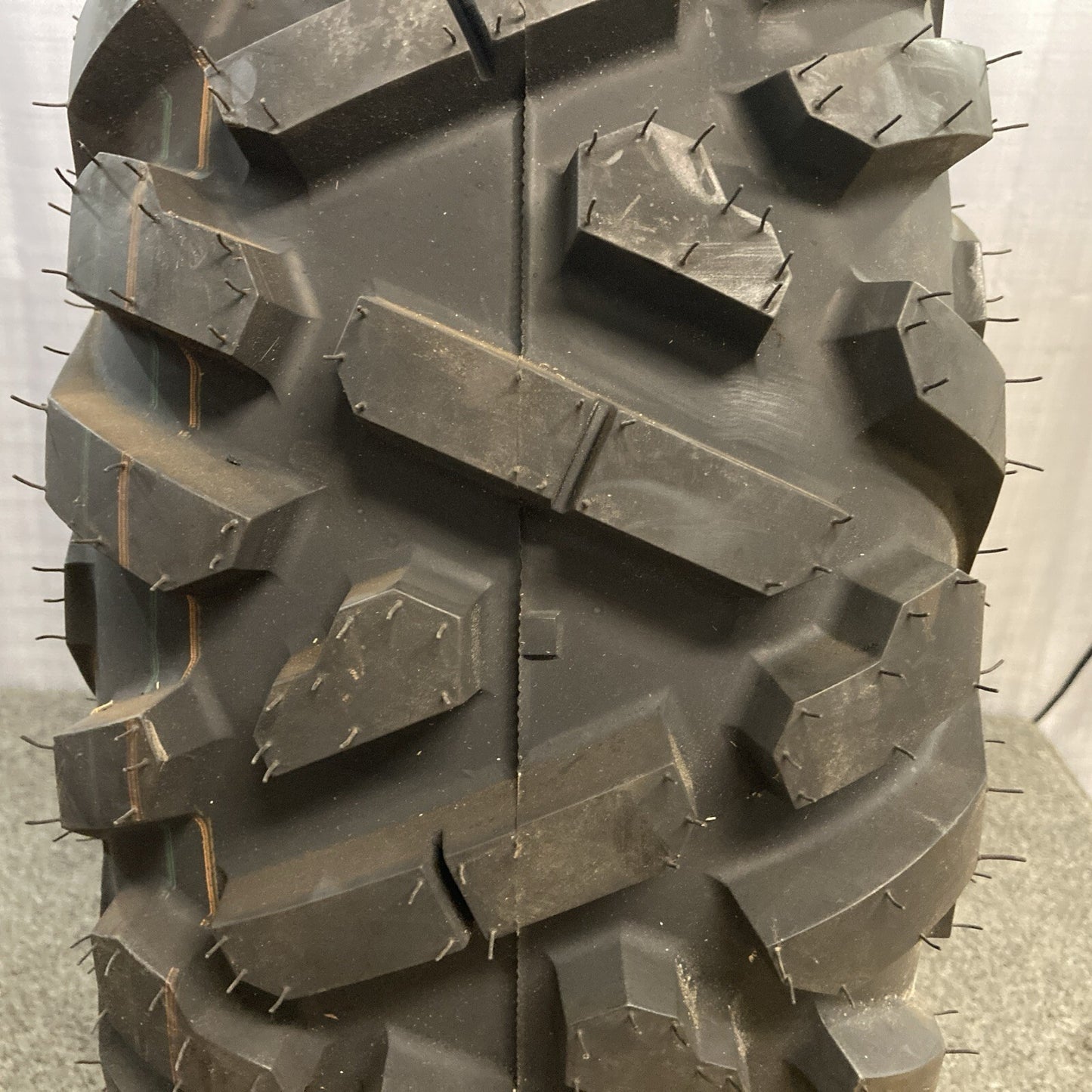 NEW GENUINE MOOSE 0320-0870 SWITCHBACK 29X9-14 TL 6 PLY ATV TIRE