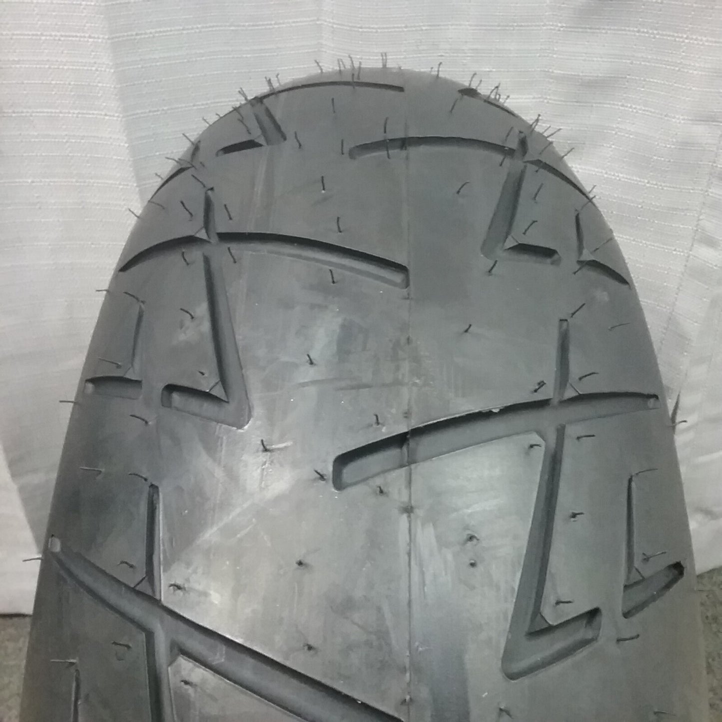 NEW SHINKO 87-4048 R009 RAVEN190/50ZR17 TUBELESS REAR MOTORCYCLE TIRE