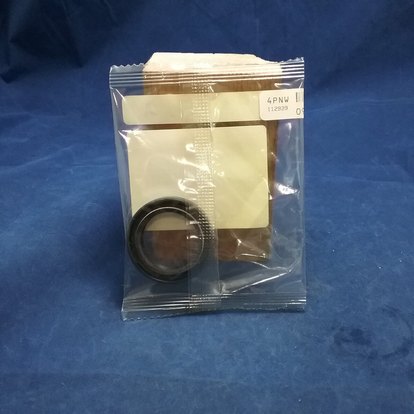 NEW GENUINE SUZUKI 09289-28007 OIL SEAL, RH 28X40X8 CRANKSHAFT RM125