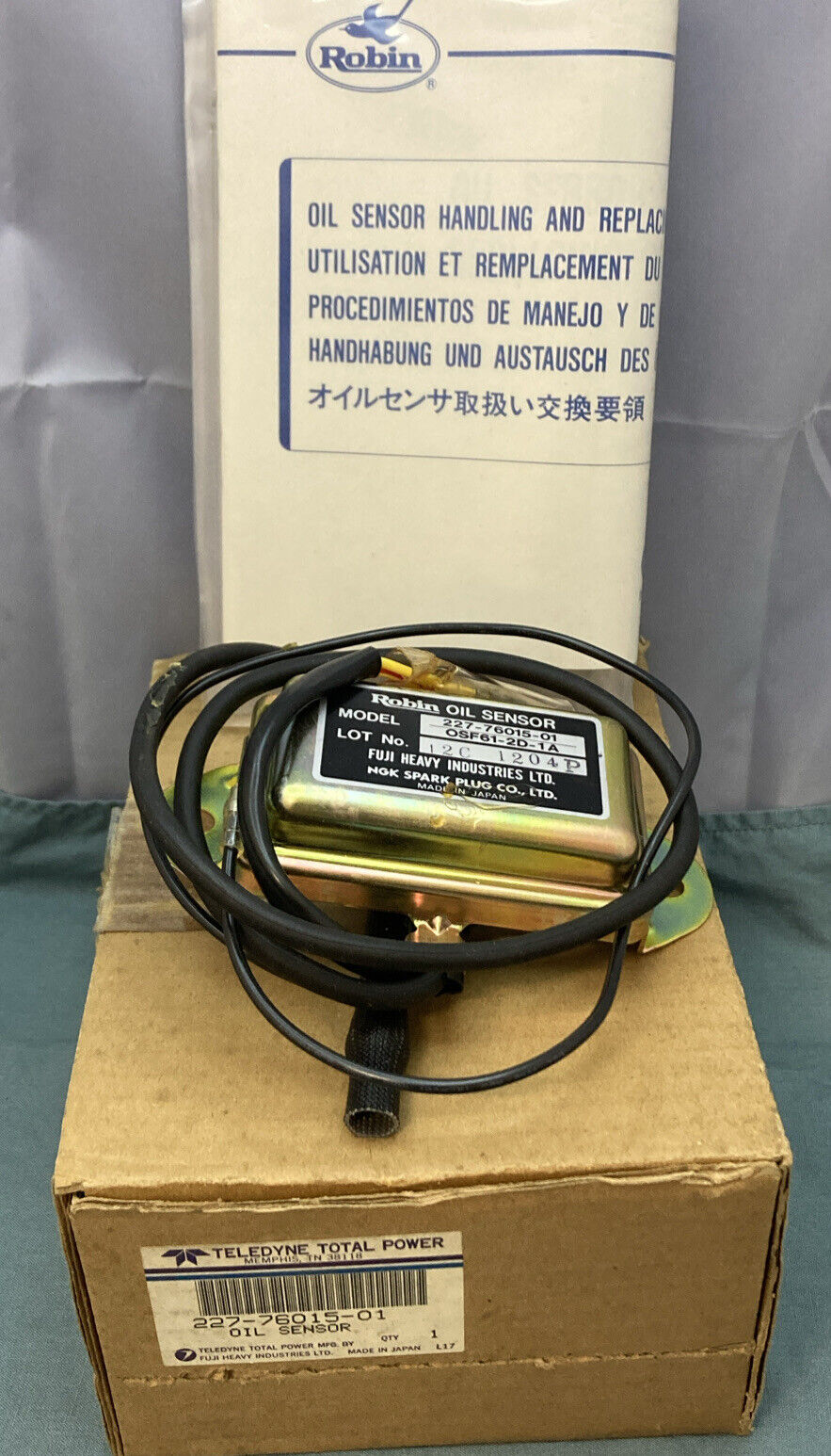 NEW GENUINE TELEDYNE TOTAL POWER 227-76015-01 OIL LEVEL SENSOR CARB SIDE