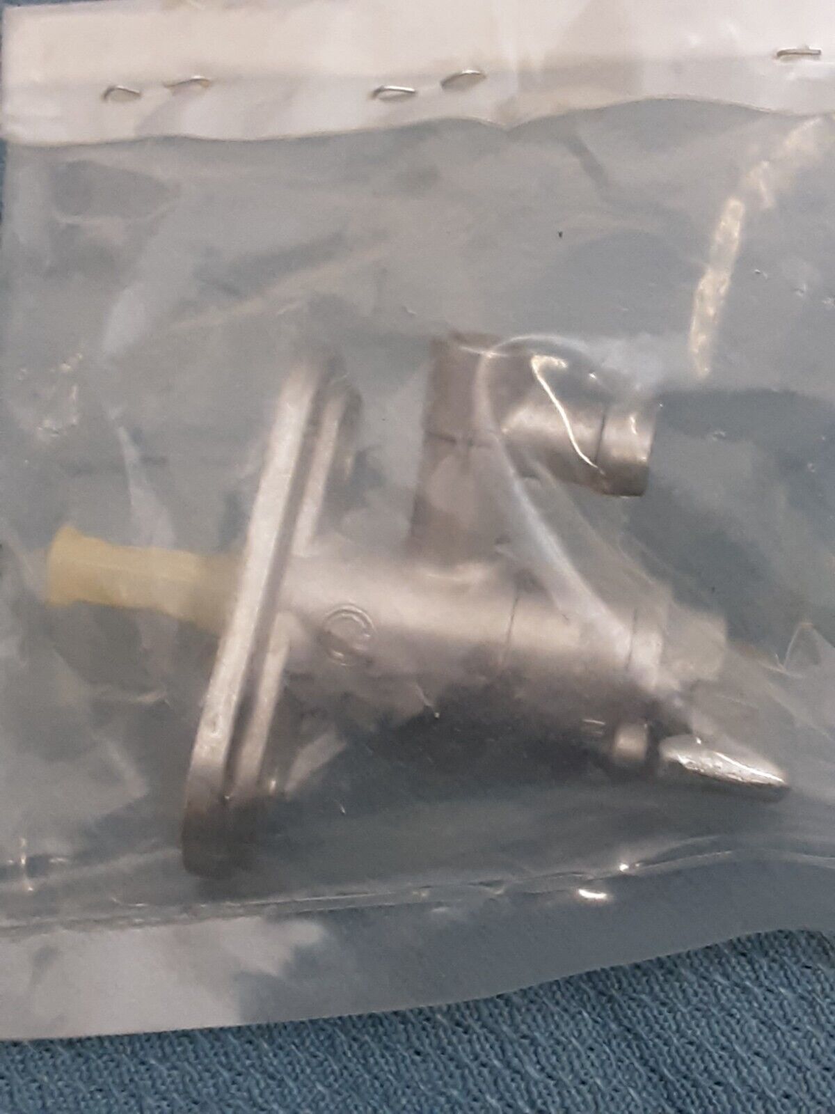 NEW GENUINE HONDA 2K5-24500-00 FUEL COCK ASY 1 YZ125 YZ250 YZ490 YZ80