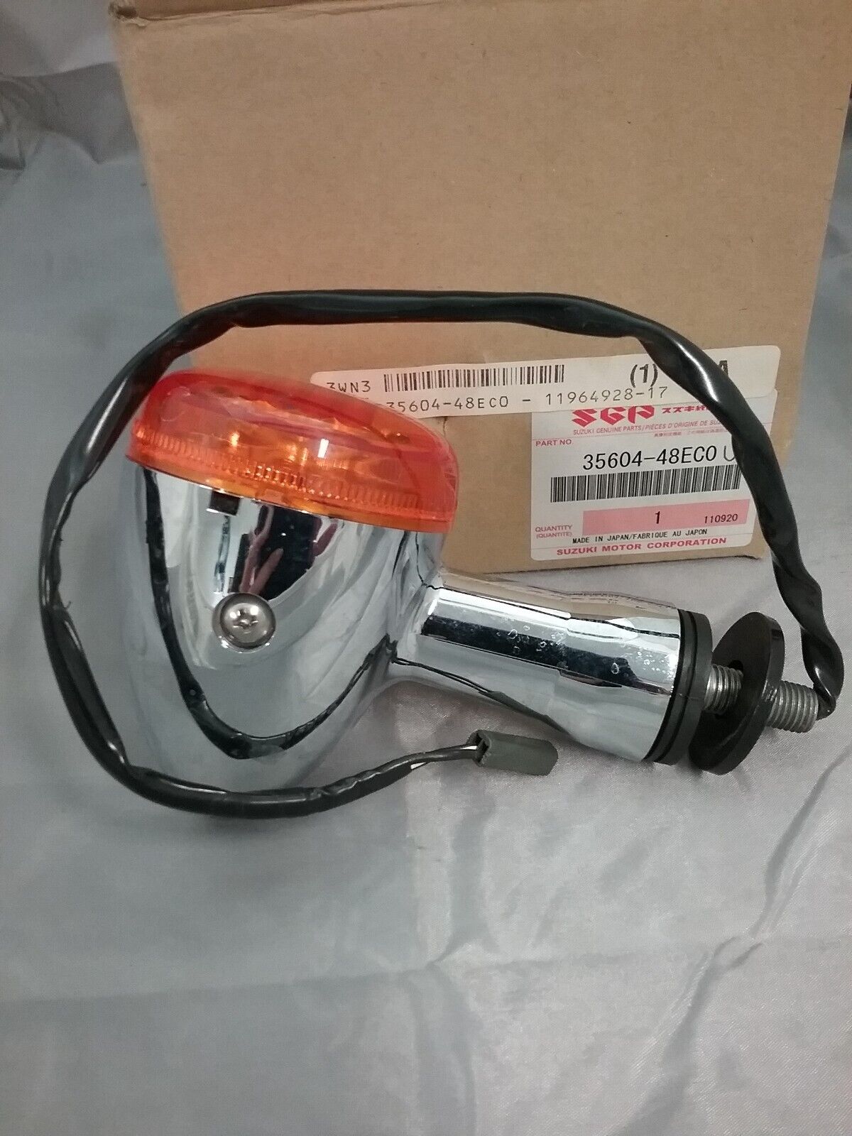 NEW GENUINE SUZUKI 35604-48EC0 LAMP ASSEMBLY, REAR TURNSIGNAL, L Marauder VZ800