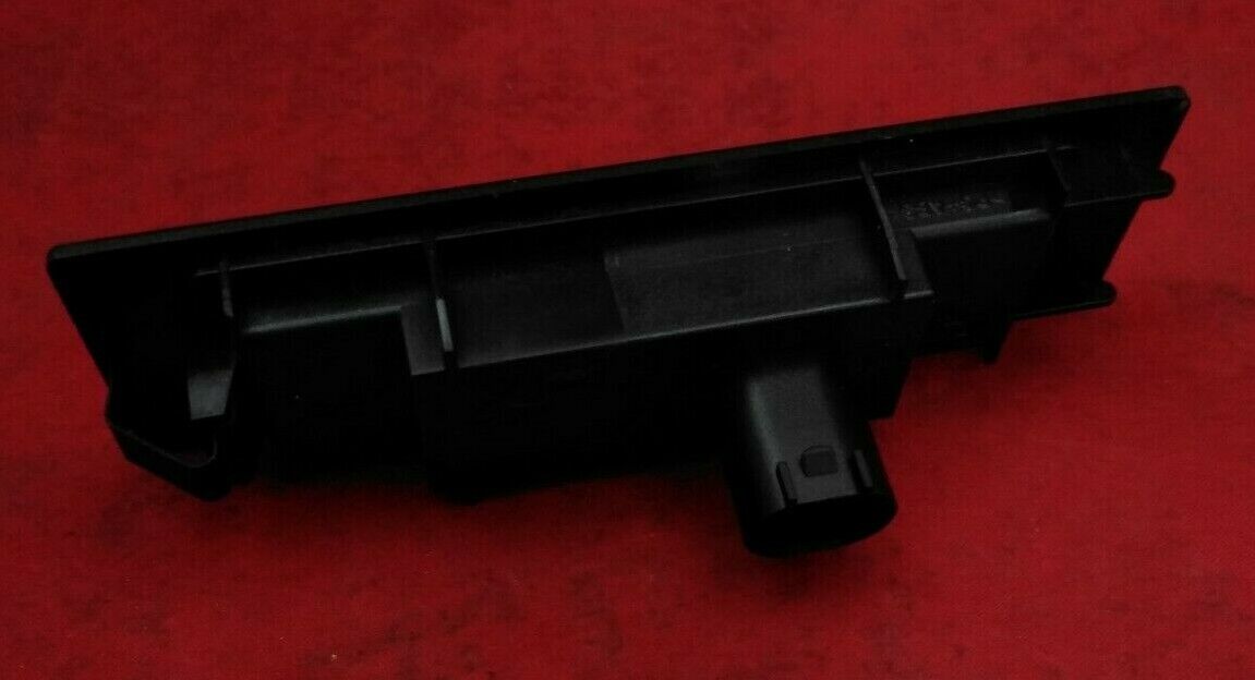 NEW BMW LED License Plate Light Assembly / 63267193294