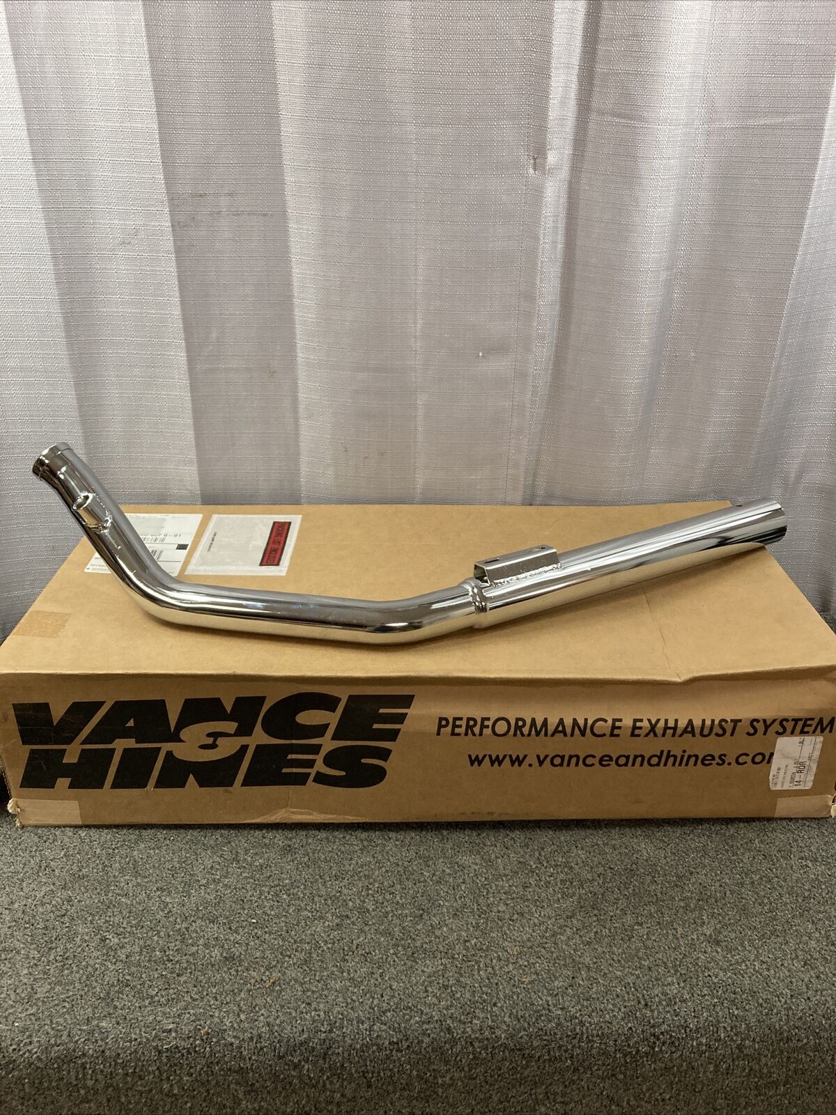 NEW GENUINE VANCE & HINES D586FC-R READ HEAD PIPE