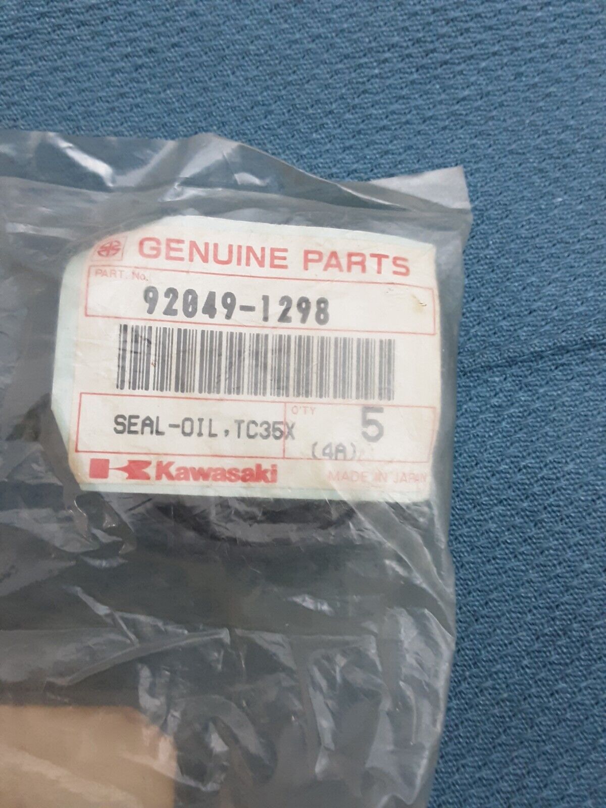 NEW GENUINE KAWASAKI 92049-1298 SEAL-OIL, TC35X55X8 Bayou KLF300 Mule-KAF540 89