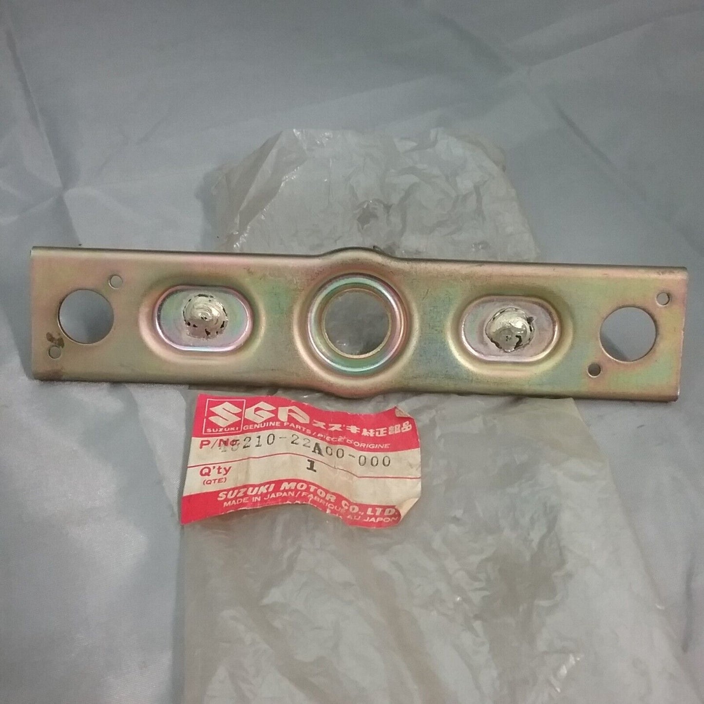 NEW GENUINE SUZUKI 45210-22A00 STRIKER, SEAL LOCK 1985-93