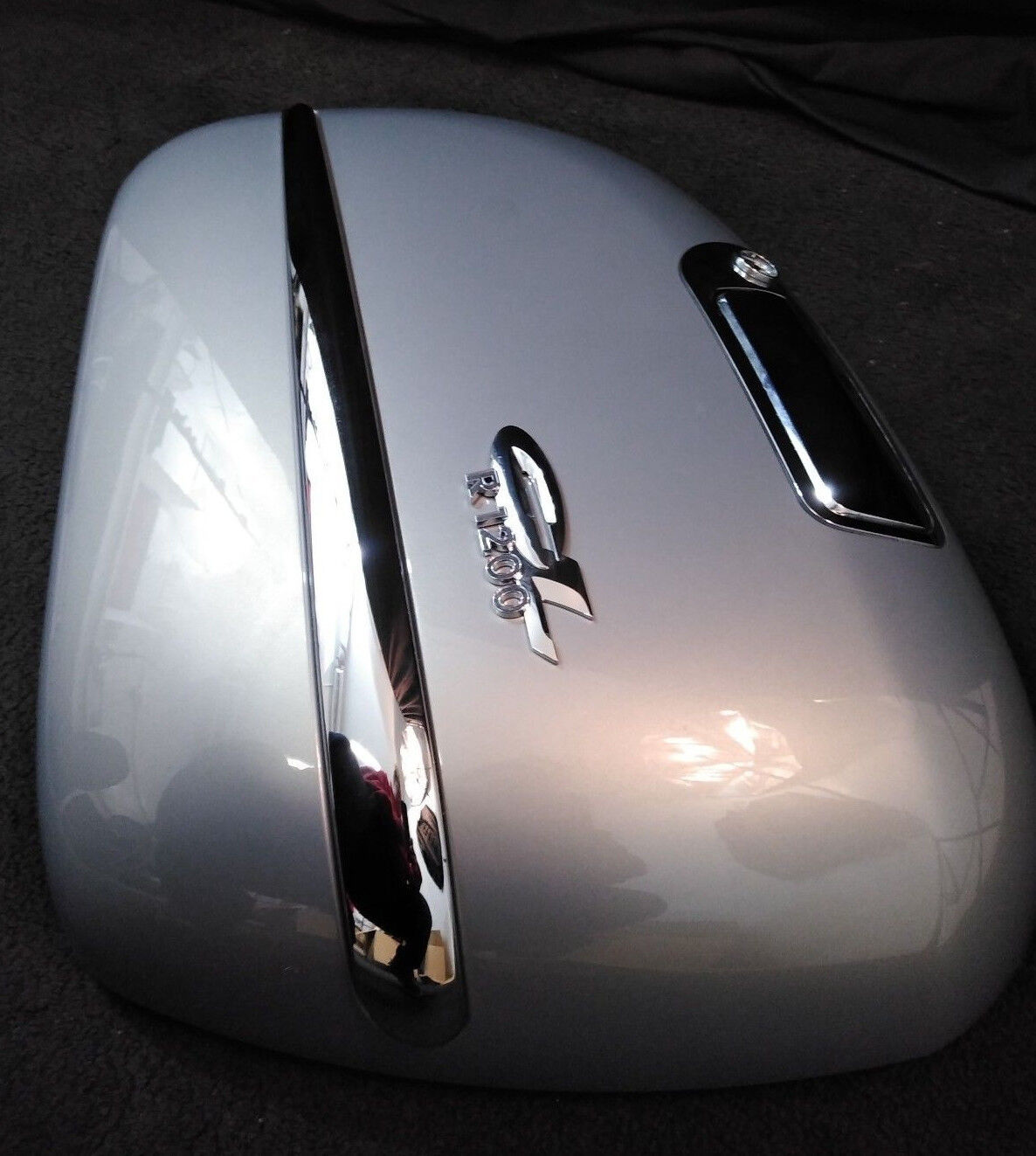 NEW BMW K30 R1200CL Chrome Right Lid / 46547671986