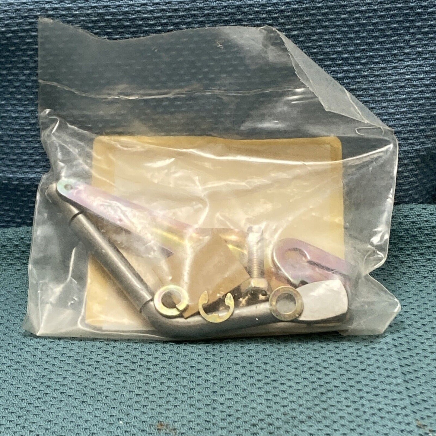 NEW GENUINE TELEDYNE TOTAL POWER 226-42302-07 GOVERNOR LEVER & SHAFT SET