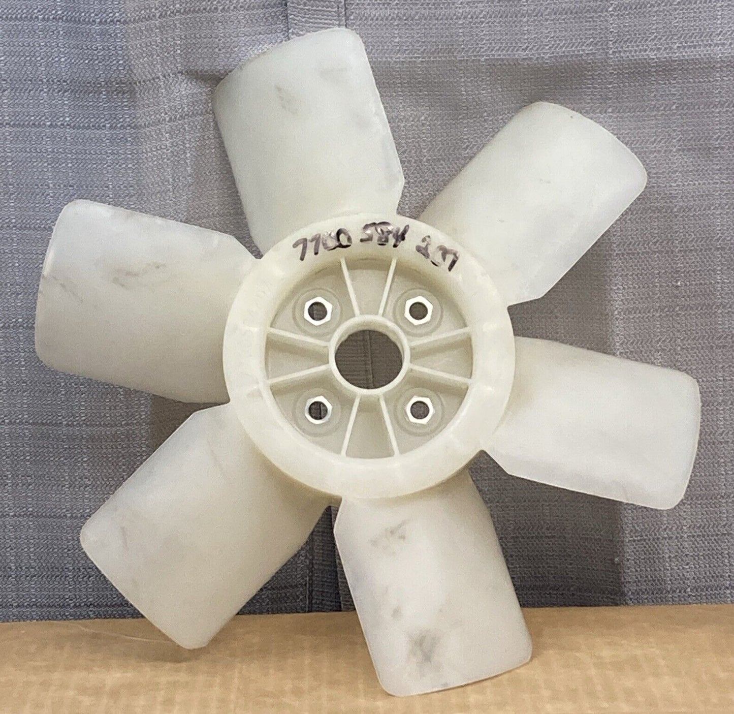 NEW GENUINE TELEDYNE 7700584207 FAN BLADE