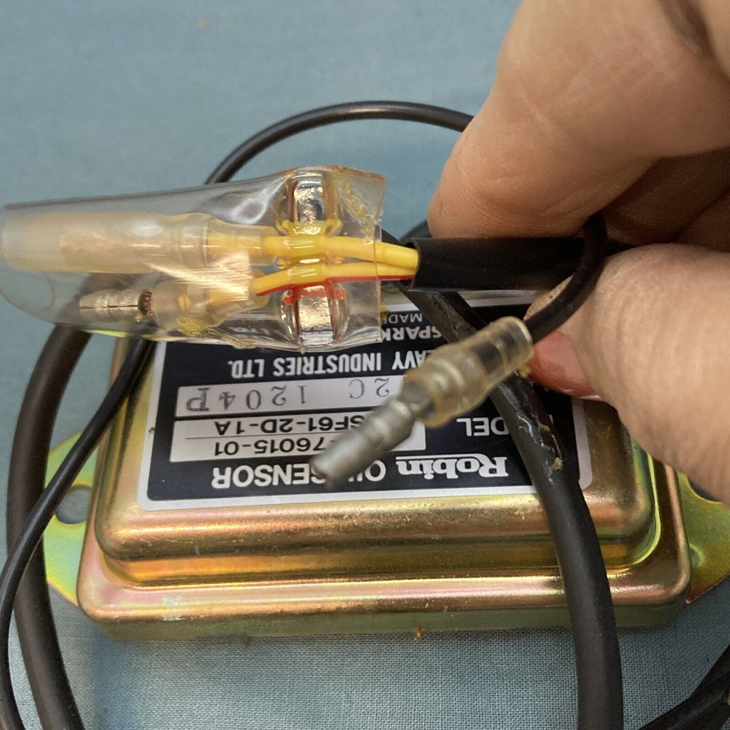 NEW GENUINE TELEDYNE TOTAL POWER 227-76015-01 OIL LEVEL SENSOR CARB SIDE