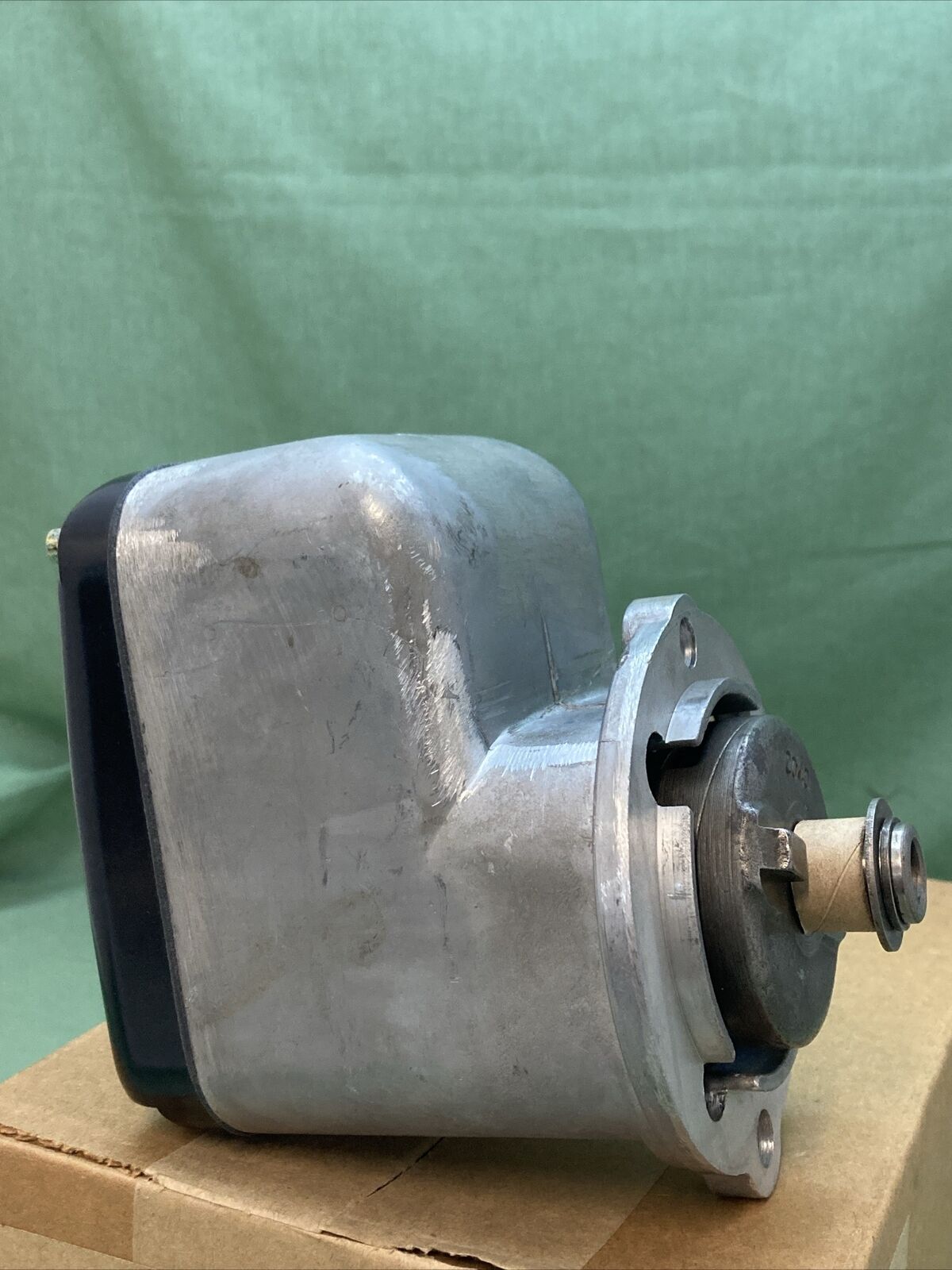 NEW GENUINE WICO XH2504 magneto small "wisconsin" flange mount 1 cyl