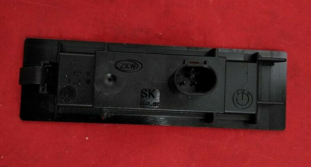 NEW BMW LED License Plate Light Assembly / 63267193294