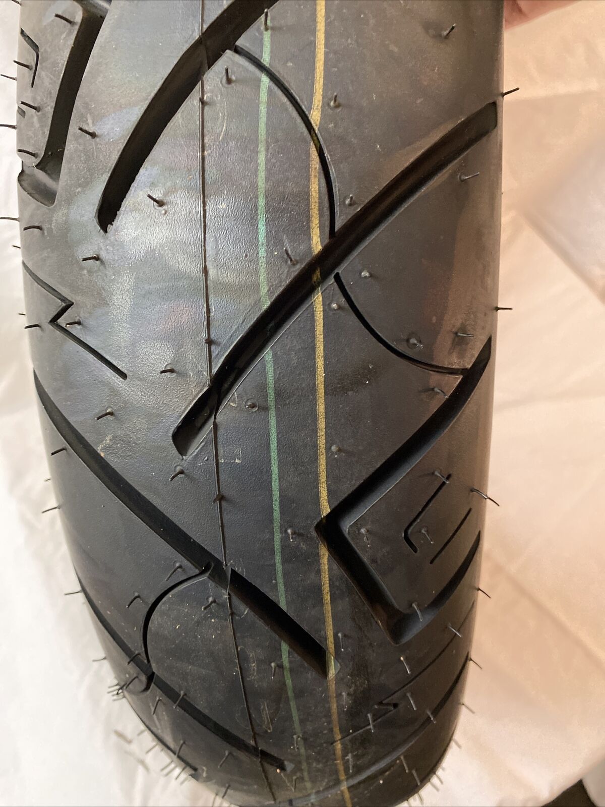SHINKO 150/80B-16 SR777 A/B Rear Tubeless Motorcycle Tire HD Cruiser Belted
