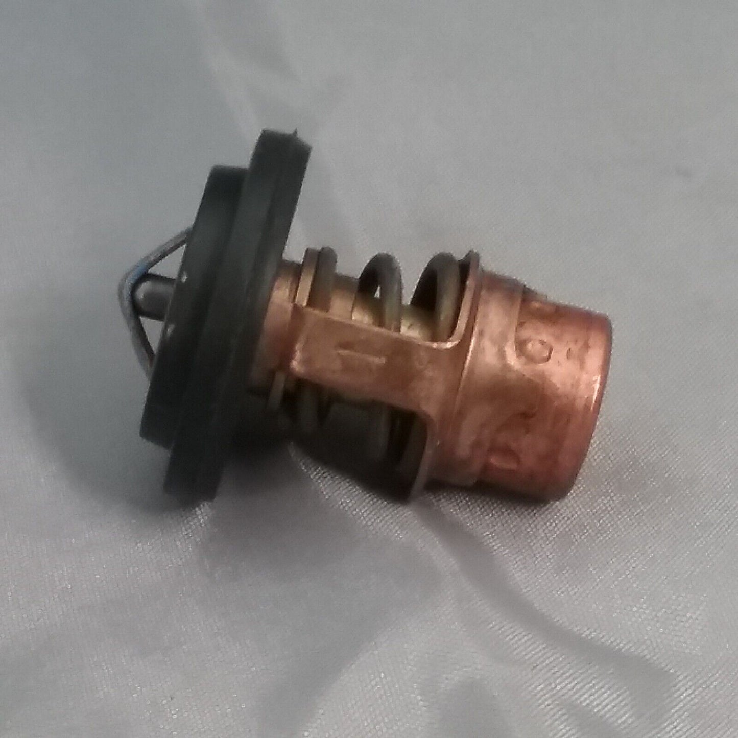 NEW QUICKSILVER 75692 THERMOSTAT-143 Mercury Mariner Outboard 40-115HP