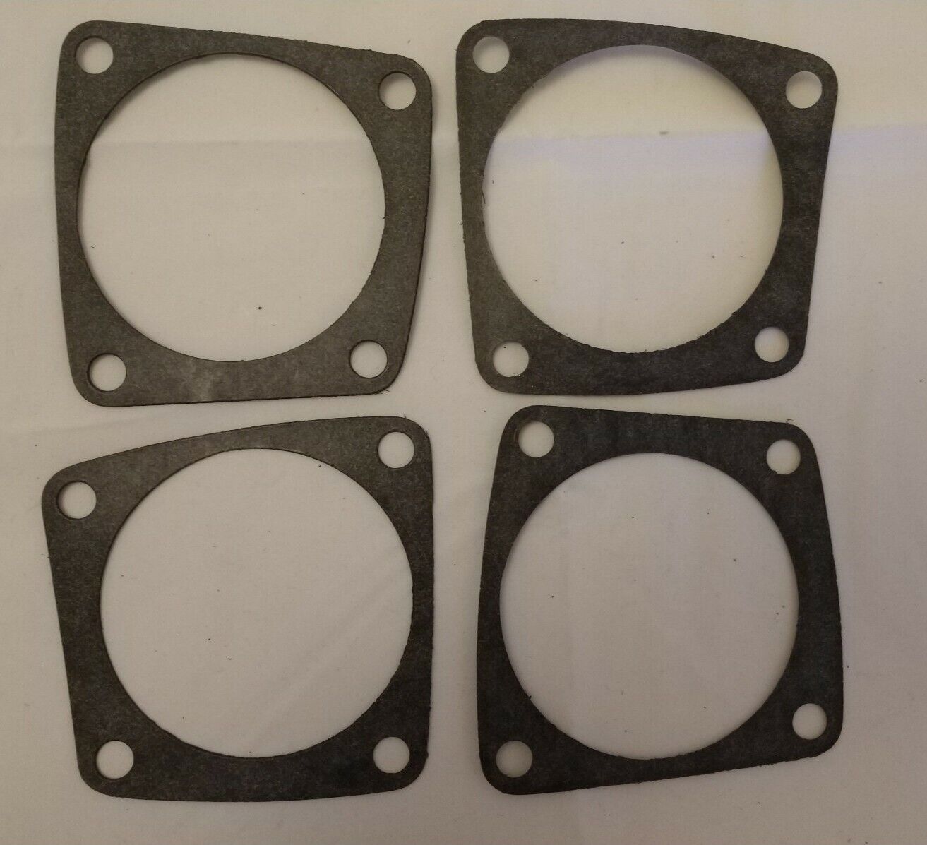 NEW Genuine Harley Davidson Gasket, Cylinder Base / 16774-72 QTY 4