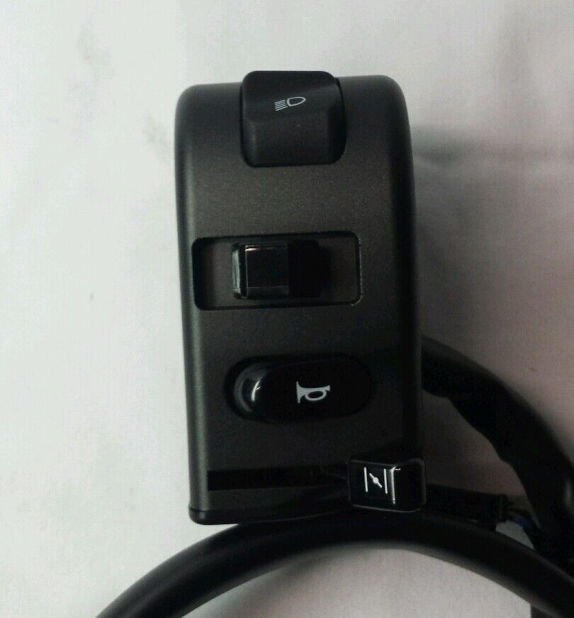 NEW GENUINE YAMAHA 5KS-83973-20 SWITCH, HANDLE 3 V -STAR MIDNIGHT CUSTOM XVS11