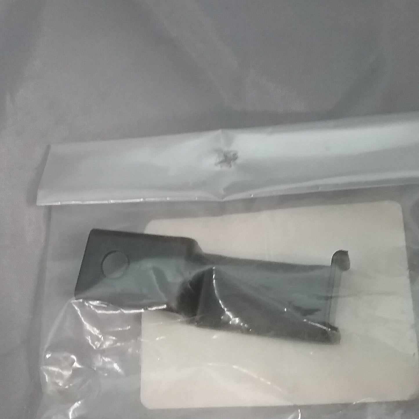 NEW GENUINE SUZUKI 58621-27G10 GUIDE, CABLE V-Strom DL650