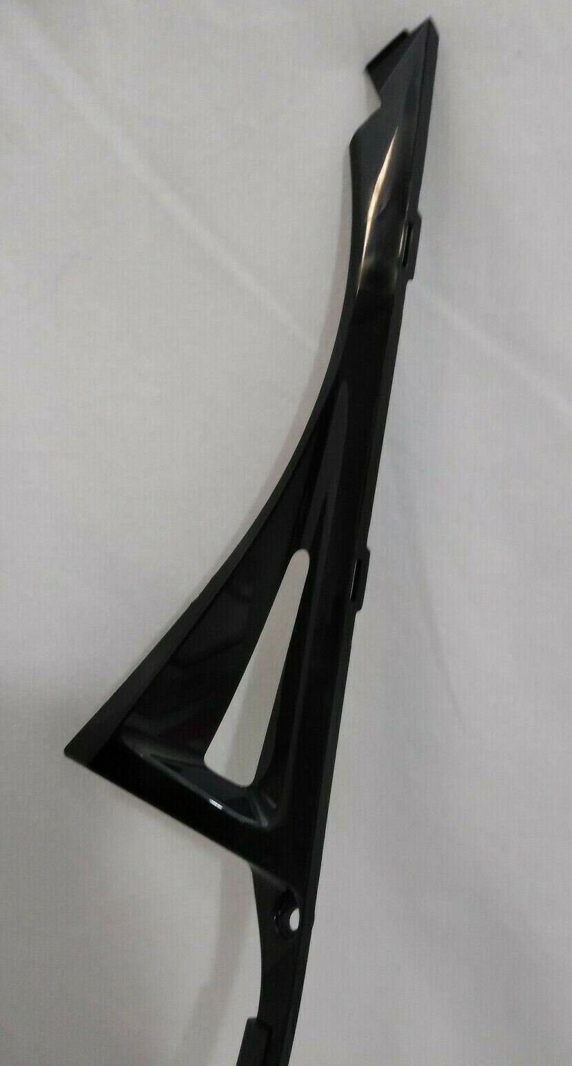 NEW HONDA CBR600 RR RIGHT INNER MIDDLE COWL FAIRING 64325-MFJ-D00