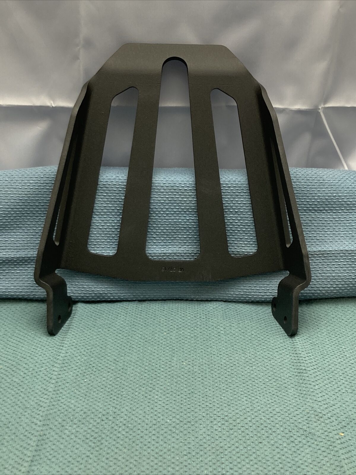 NEW GENIUNE YAMAHA 1TP-F48B0-V0 LUGGAGE RACK *MIDNIGHT