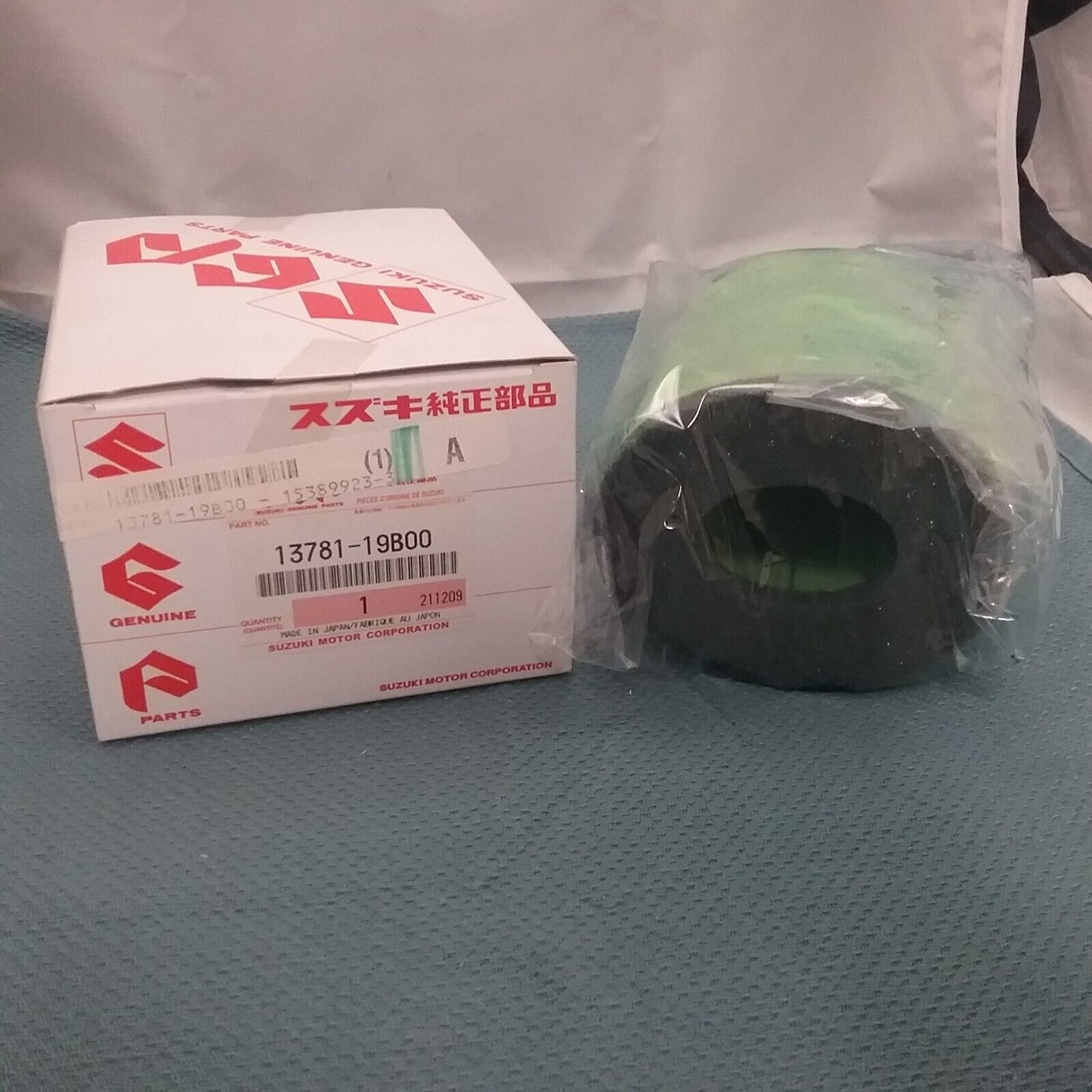 NEW GENUINE SUZUKI 13781-19B00 AIR CLEANER FILTER 1987-2002