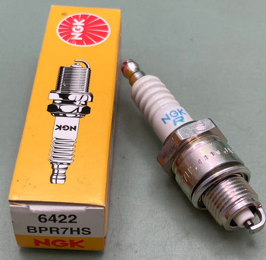 QTY 2 New Genuine NGK 6422 Spark Plug