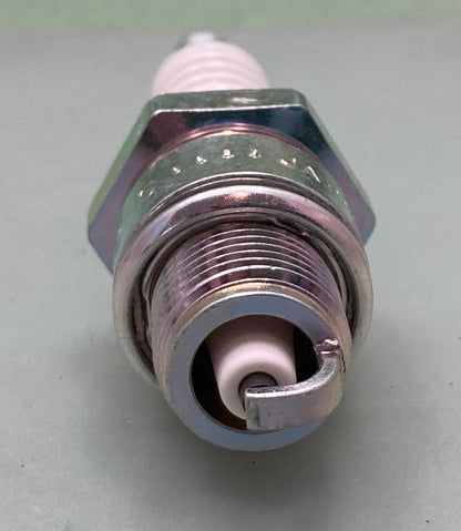 QTY 2 New Genuine NGK 6422 Spark Plug