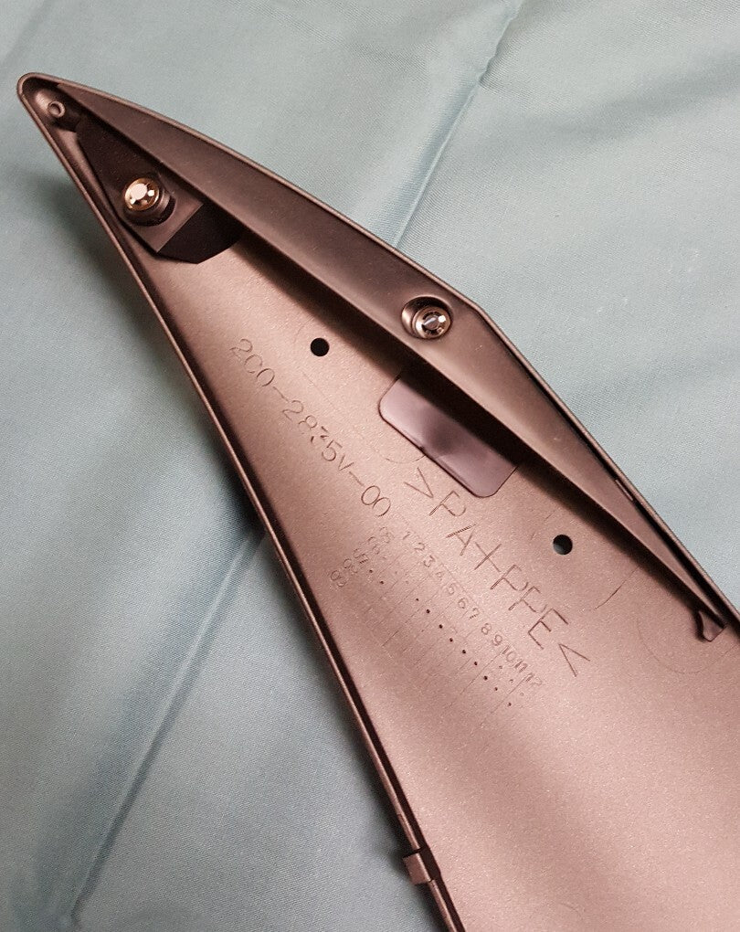 NEW GENUINE YAMAHA 2C0-Y283V-20-P2 PANEL ASSEMBLY 2 *SMX* R6 YZFR6V YZFR6VC