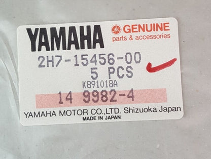 NEW GENUINE YAMAHA 2H7-15456-00/ 2H7-15456-10-00 QTY 2 GASKET,O/PMP CVR1 XJ1100
