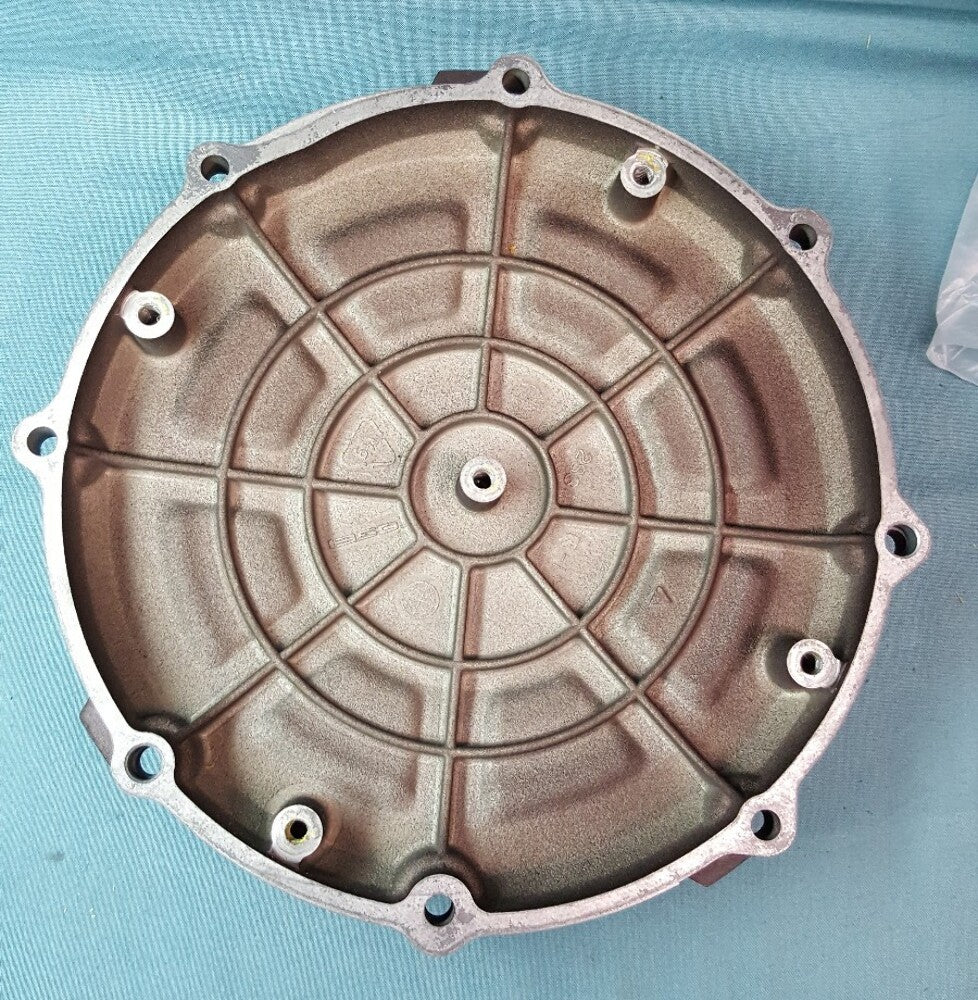 NEW GENUINE YAMAHA 2S3-15414-00 COVER, AIR CLEANER V-Max VMX17 2009-17