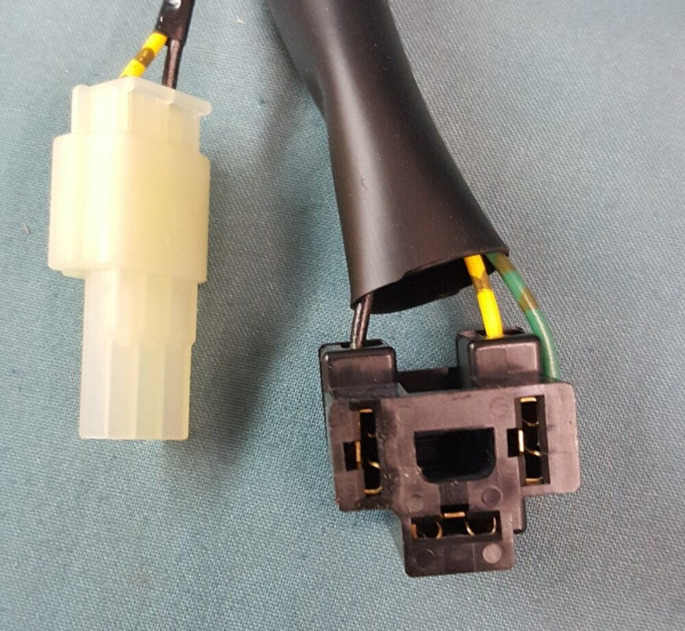 NEW GENUINE YAMAHA 90891-30095-00 MT09 HEADLIGHT SUB LEAD KIT