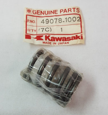 NEW GENUINE KAWASAKI 49078-1002 SPRING VALVE OUTER GPz ZX550 ZX750 KL600 KZ700