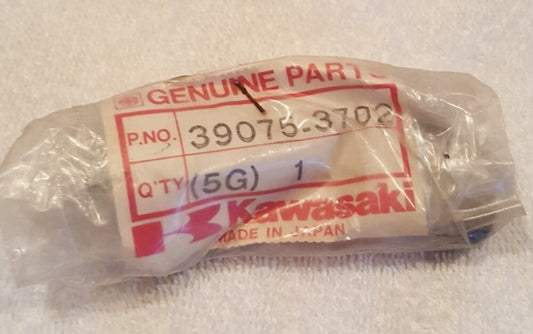 NEW GENUINE KAWASAKI 39075-3702 LEVER-THROTTLE JS550-A5 1986