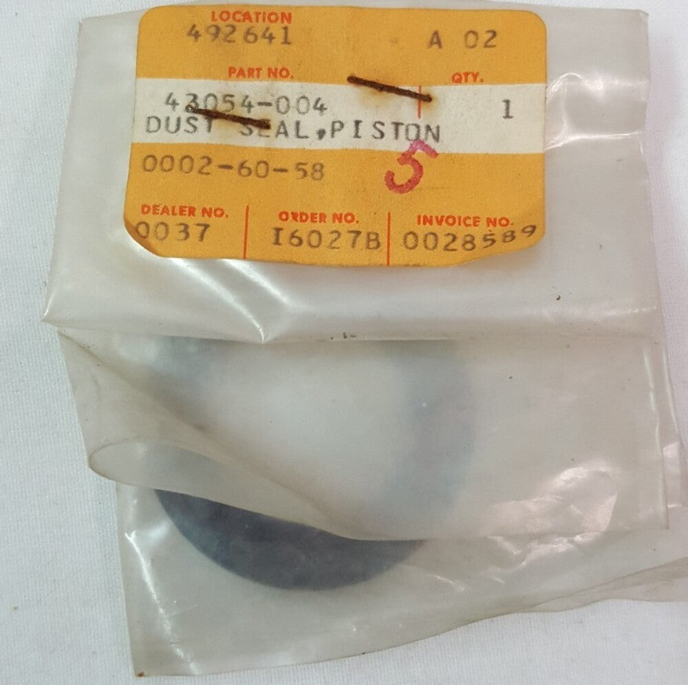 NEW GENUINE KAWASAKI 43054-004 DUST SEAL,PISTON Standard KZ1300 POLICE KZ1000