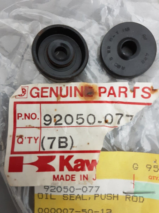 NEW GENUINE KAWASAKI 92050-077 OIL SEAL,PUSH ROD Duckster KLT200 LT200 KL250