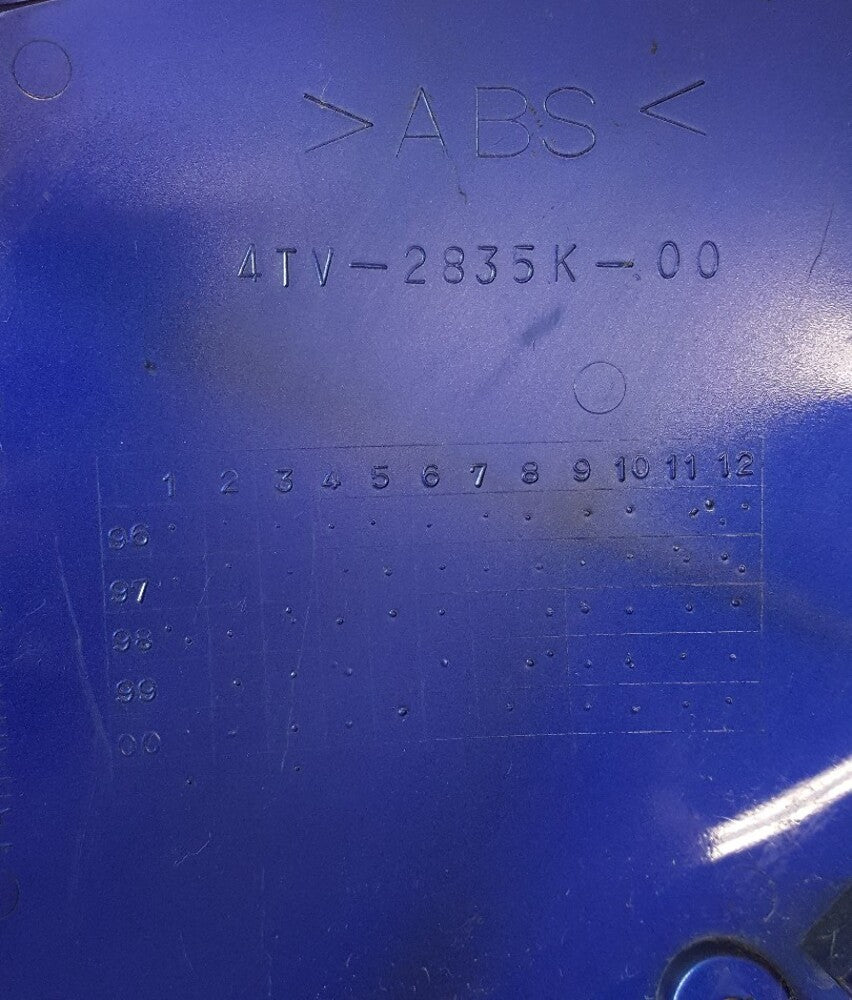 USED GENUINE YAMAHA 4TV-2835K-00-P3 BODY, FRONT UNDER 2 FZR600