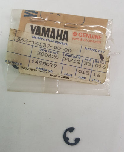 NEW GENUINE YAMAHA 363-14137-00 CLIP Exciter EX570 SnoScoot SV80 V-Max VMX540