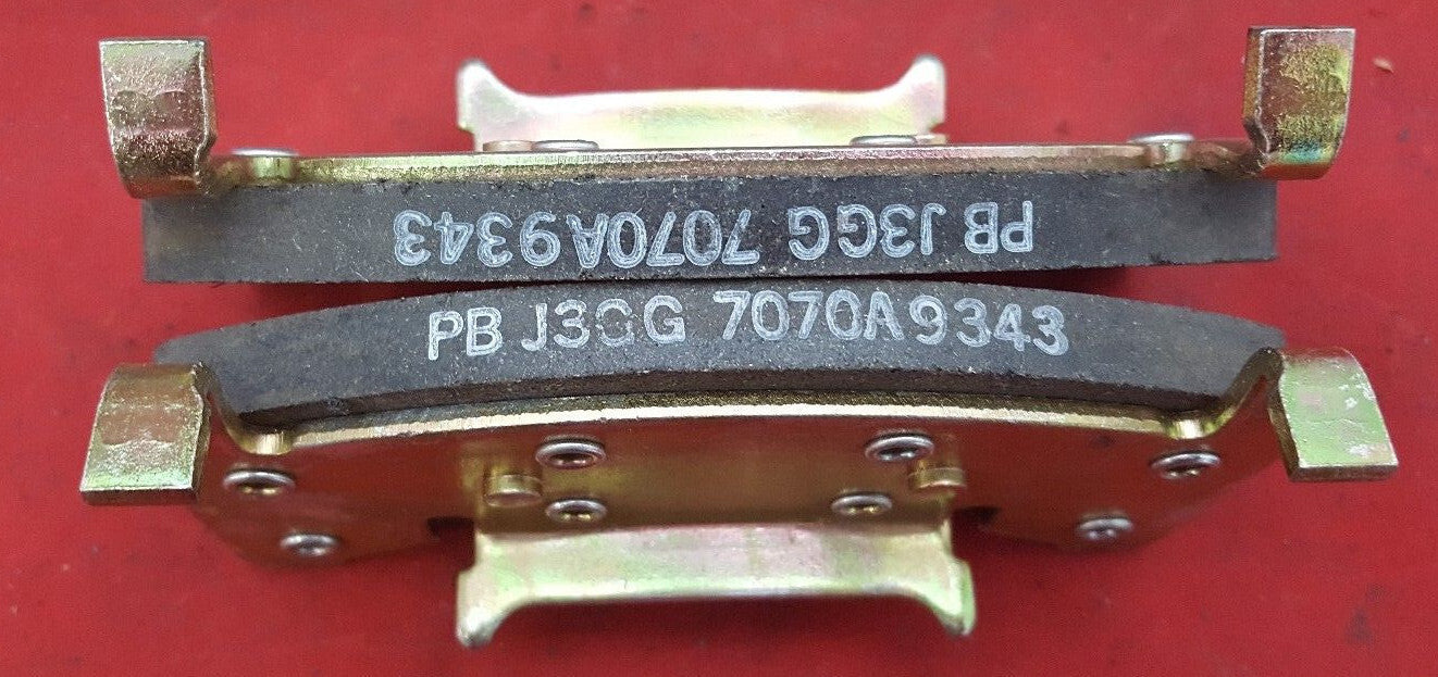 NOS Road Tuff PMD154 AlliedSignal Brake Pads