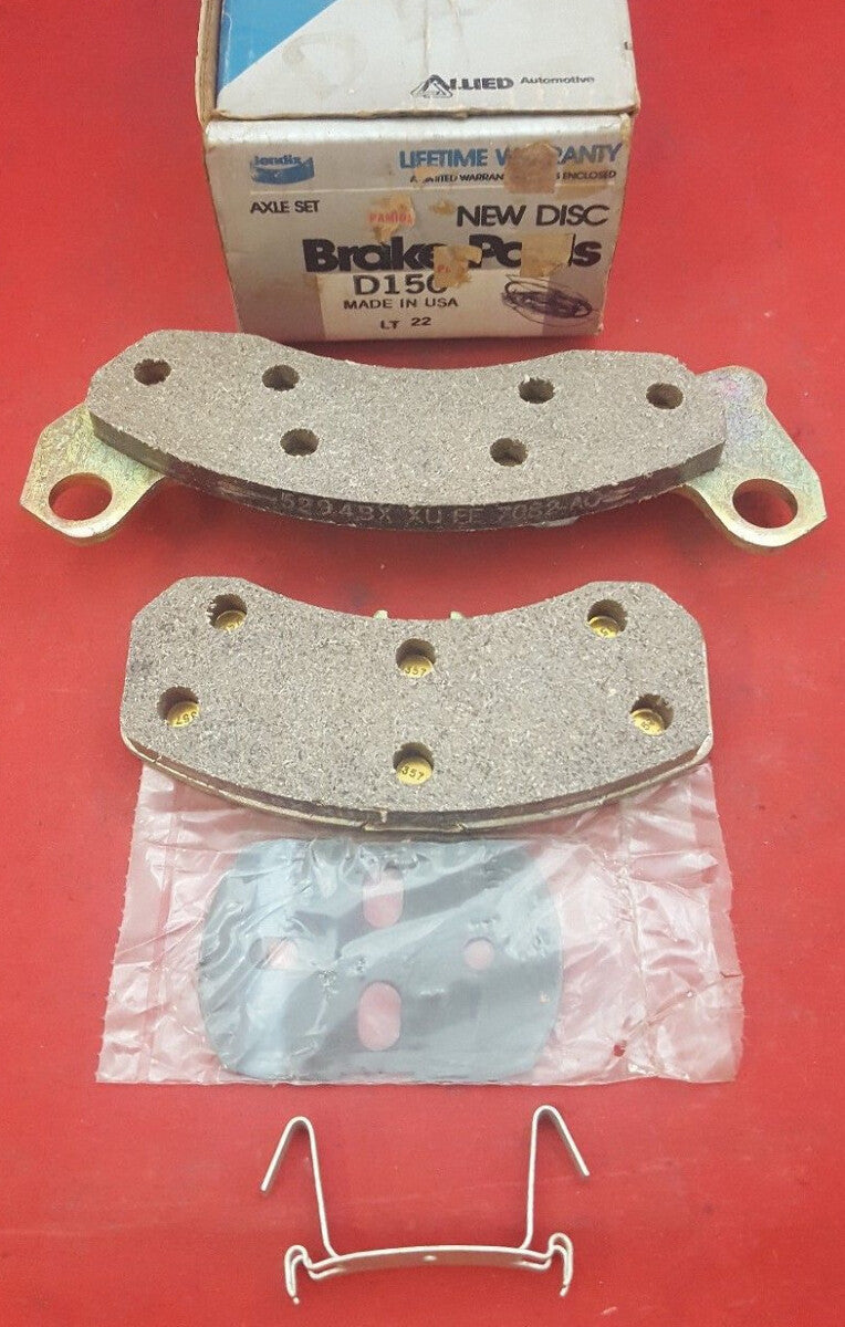 NOS Bendix D150 LT 22 Metallic II Disc Brake Pad Front