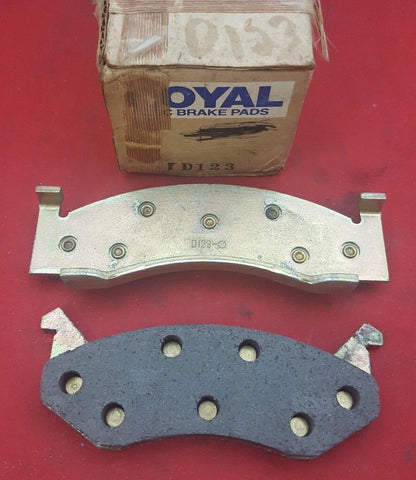 NOS Royal D123 NEWTEK Disc Brake Pads Front