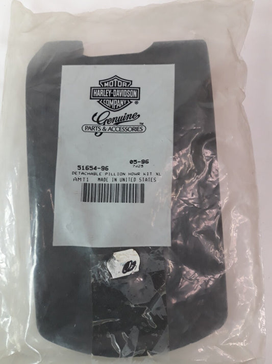 NEW Genuine Harley Davidson 51654-96 Detachable Pillion Hardware Kit Xl