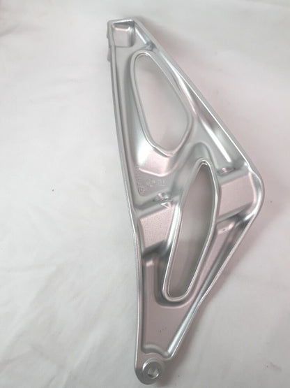 NEW BMW 46717660169 LEFT REAR FOOTREST HOLDER SIVER K1200 2003-08
