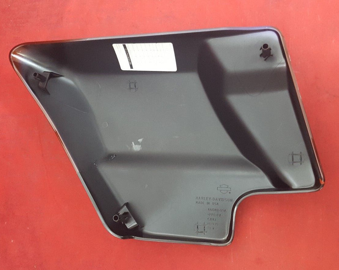 NEW Genuine Harley Davidson 66048-09A RH Side Cover Dresser Burnt Amber