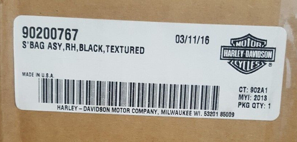 NEW Genuine Harley Davidson 90200767 Leather Saddle Bag RH Black Textured