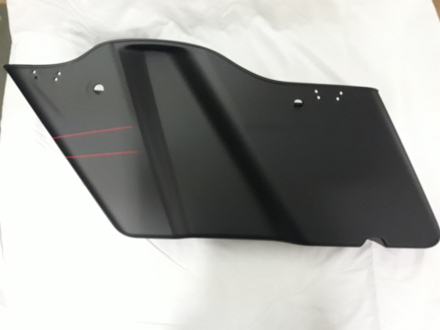 NEW HARLEY DAVIDSON Saddlebag Bottom Right Side Black W/ Pinstripes 90201066DBN